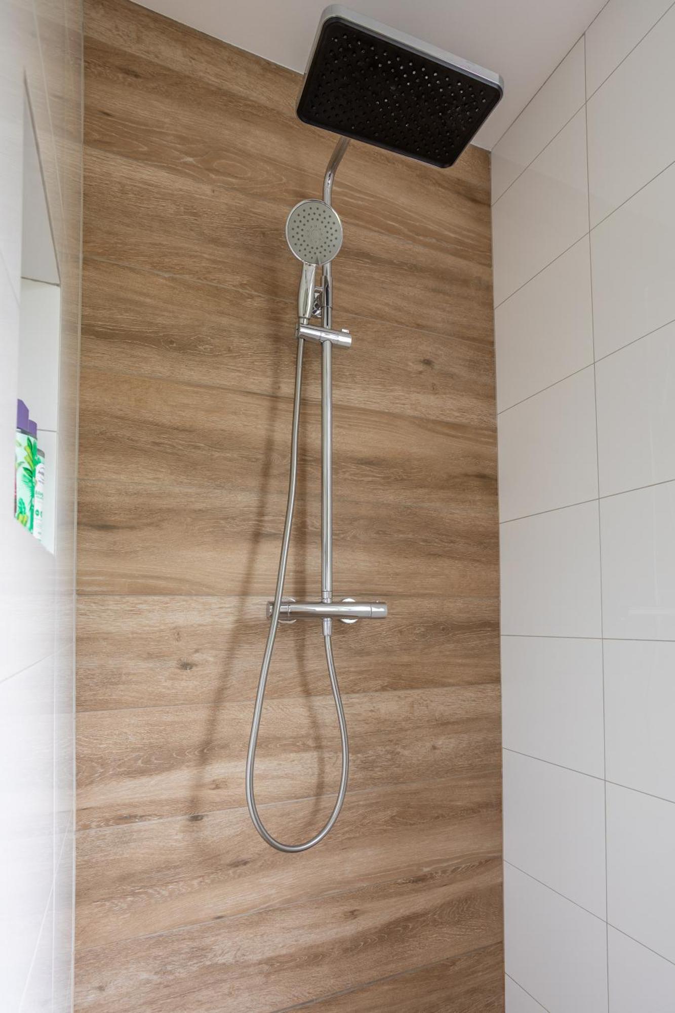 Evergreen Wellness Met Sauna & Hottub Ewijk エクステリア 写真